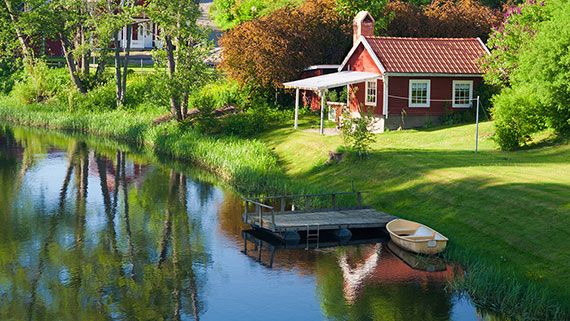 A view of lake with boats and docks